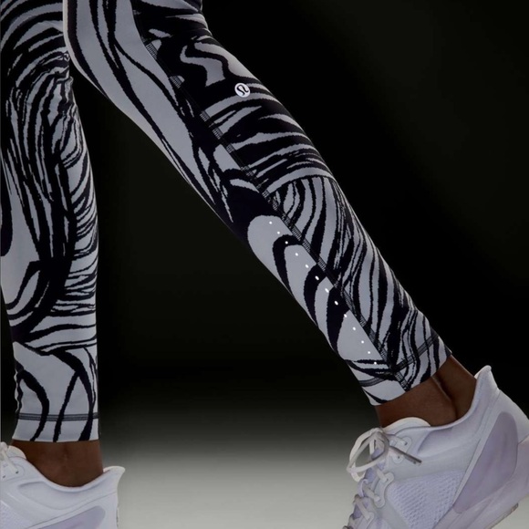 Swift Speed High Rise Tight 28” Spin Off Jacquard Vapor Graphite Grey  NWT!  B-4 - Picture 6 of 9